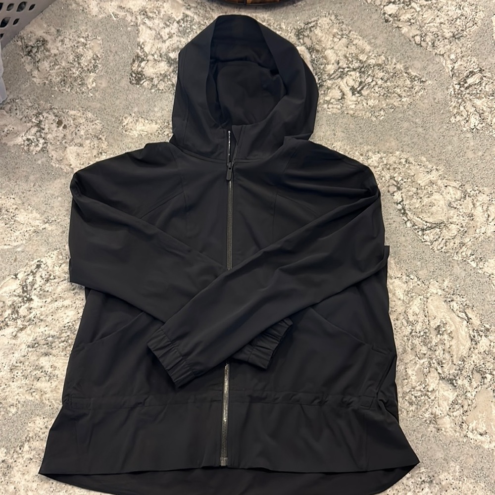 Lululemon pack it up black jacket